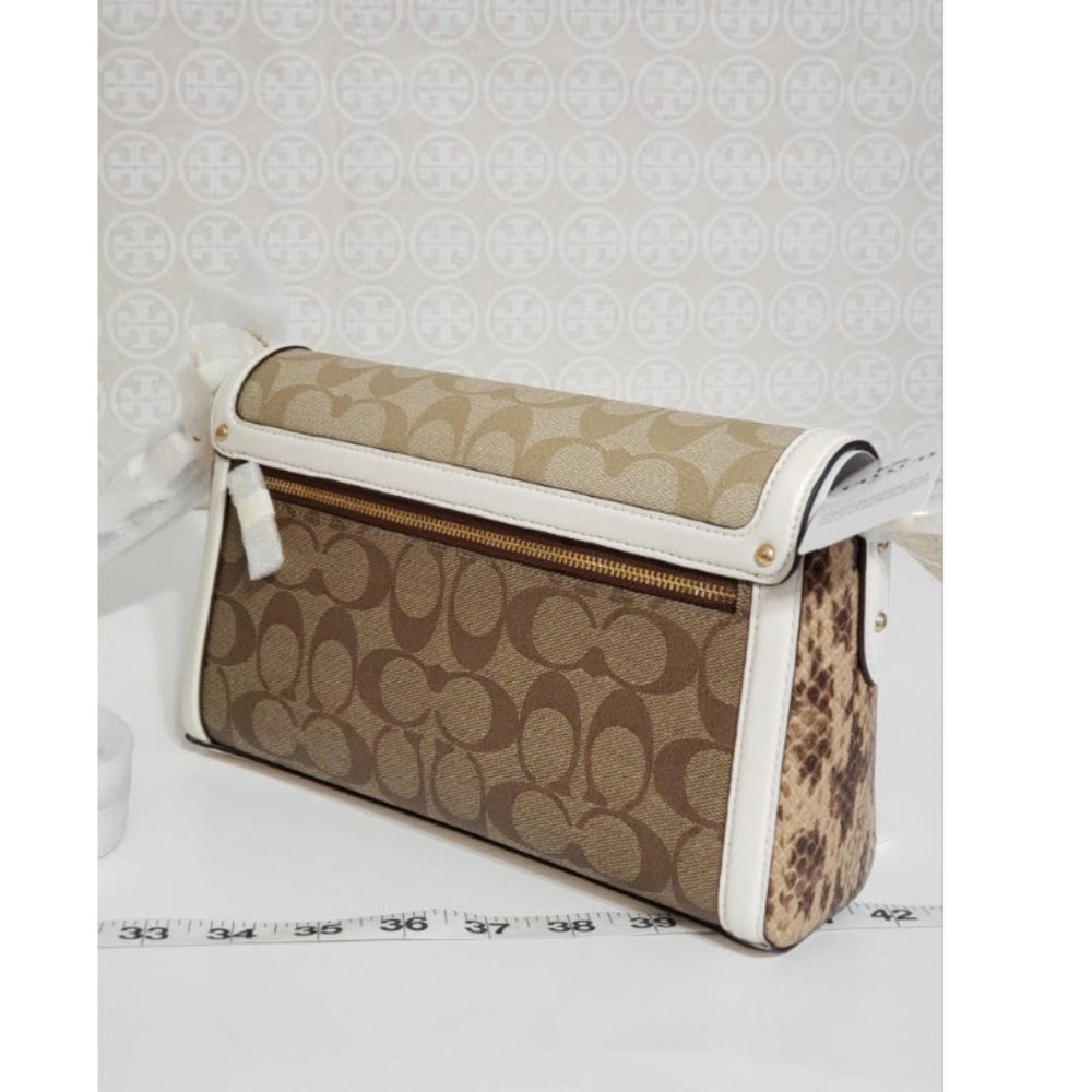 Coach JADE SHOULDER BAG IN BLOCKED SIGNATURE - Picture 3 of 10